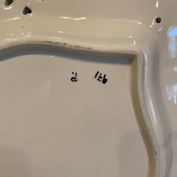 Beautiful white and blue 12 inch square painted rooster dish. - Picture 4 of 10